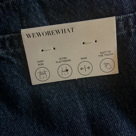 WEWOREWHAT
High-Rise Frayed Straight Leg Jeans size 26 - Picture 6 of 6